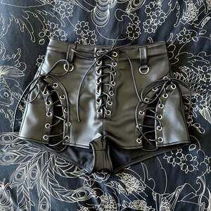 Forest Ink Fantasia Shorts - Black Faux Leather Lace-Up Shorts Grommets Size S